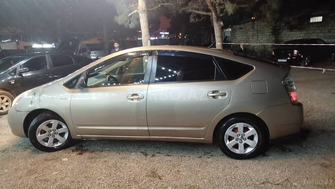 Toyota Prius-3