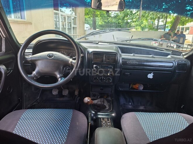 GAZ 31105 "Volga"-12