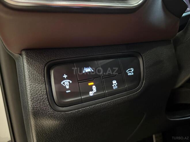Hyundai Santa Fe-13