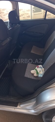 Nissan Sunny-9