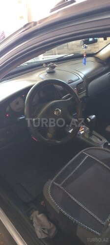 Nissan Sunny-7