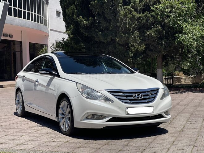 Hyundai Sonata-2