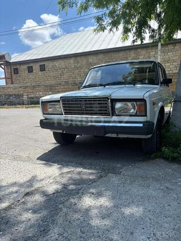 LADA (VAZ) 2107-2