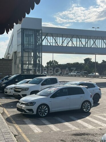Volkswagen Golf-3