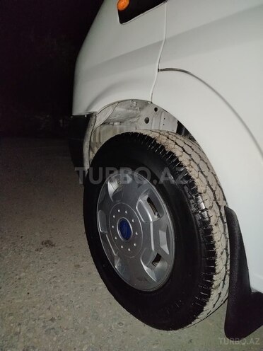Ford Transit-14