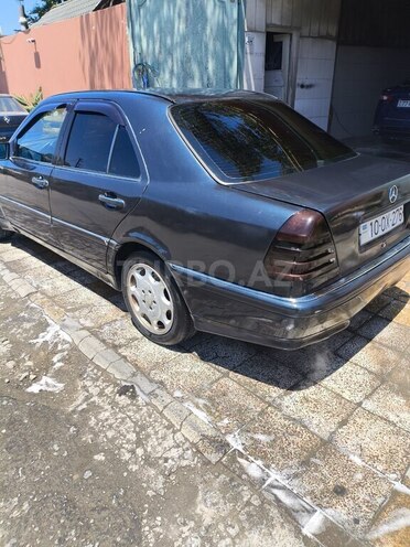 Mercedes C 280-6