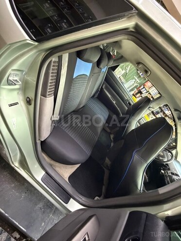 Toyota Prius-16