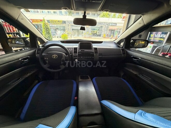 Toyota Prius-17