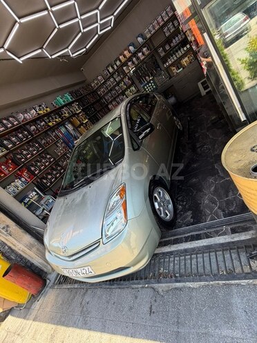 Toyota Prius-2