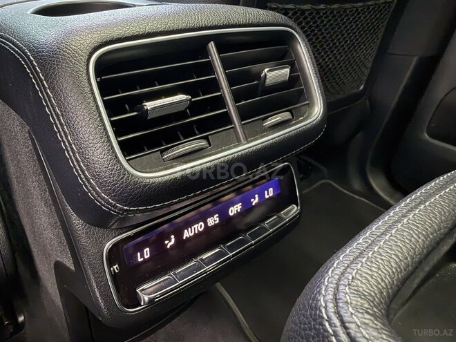 Mercedes GLS 450 4MATIC-15