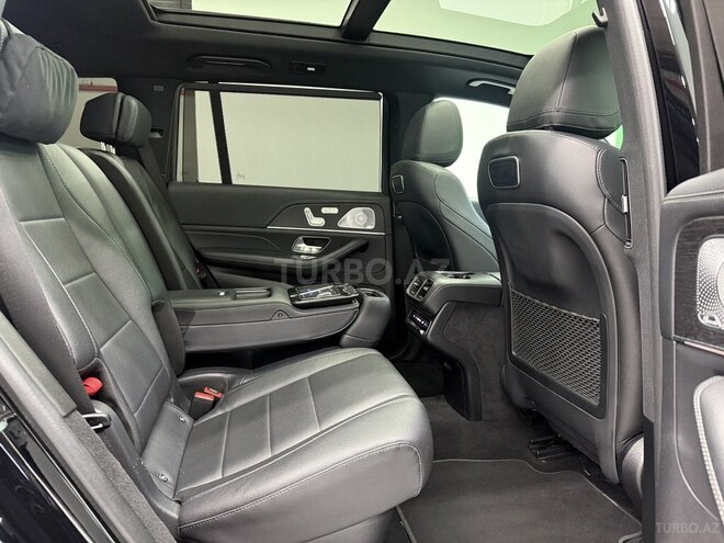 Mercedes GLS 450 4MATIC-13