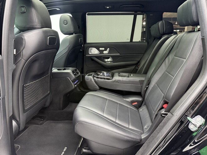 Mercedes GLS 450 4MATIC-14