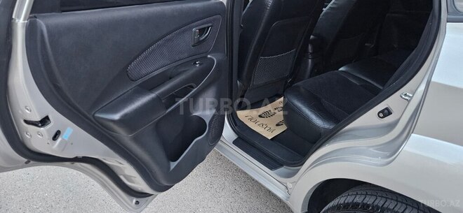 Hyundai Tucson-12
