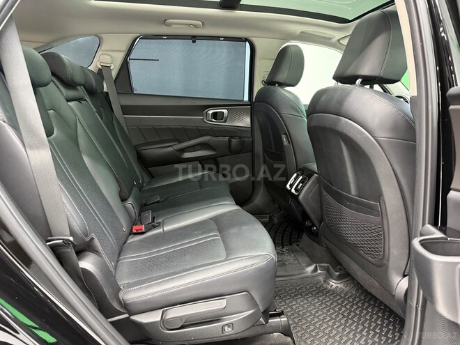 Kia Sorento-12