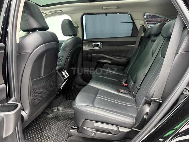 Kia Sorento-13