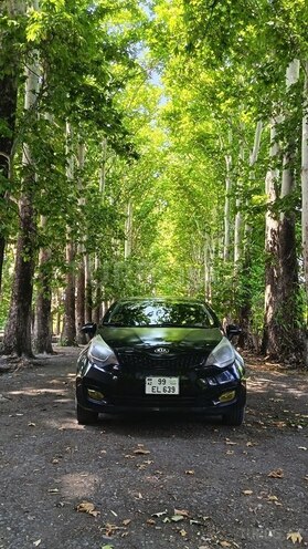 Kia Rio-1