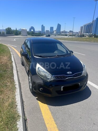 Kia Rio-5