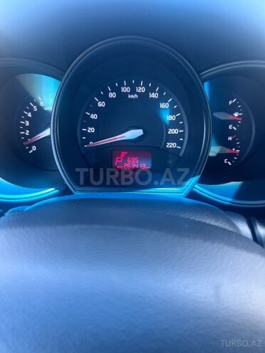 Kia Rio-7
