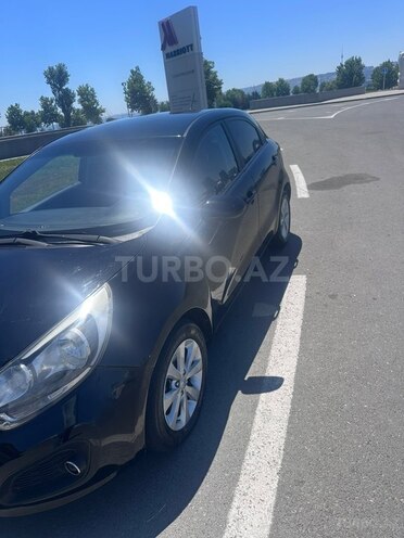 Kia Rio-4