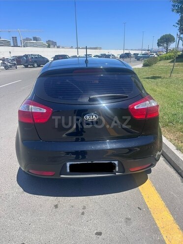 Kia Rio-2