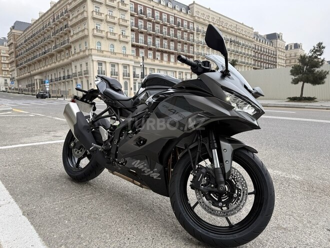 Kawasaki  2026, 1,111 km - 0.4 л - Bakı