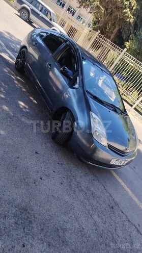 Toyota Prius-2