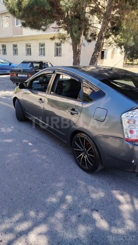 Toyota Prius-3
