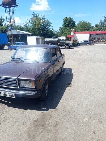 LADA (VAZ) 2107-1