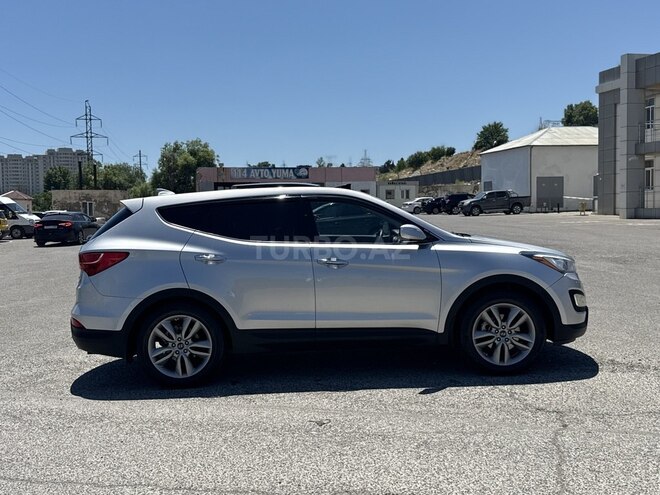 Hyundai Santa Fe-5