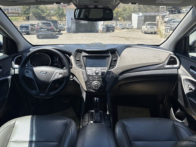 Hyundai Santa Fe-11