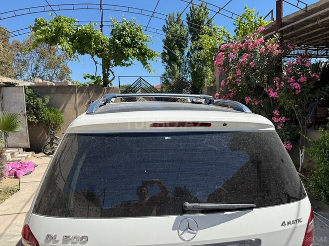 Mercedes GL 550 4MATIC-12