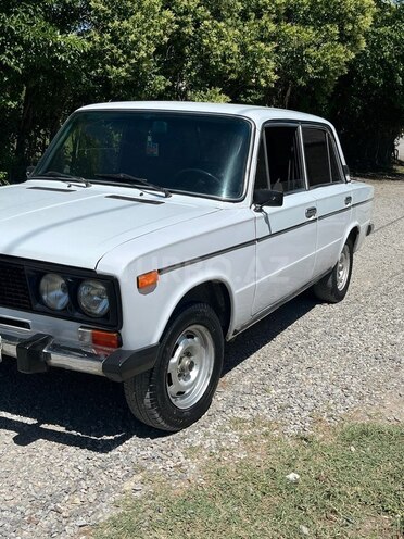 LADA (VAZ) 2106-7