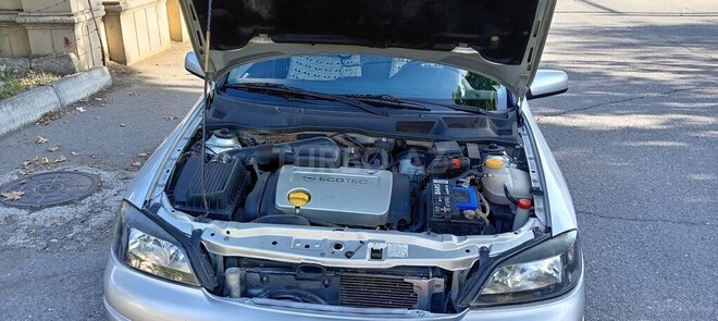 Opel Astra-8