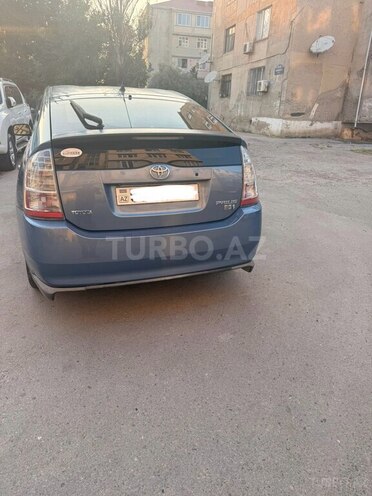 Toyota Prius-4