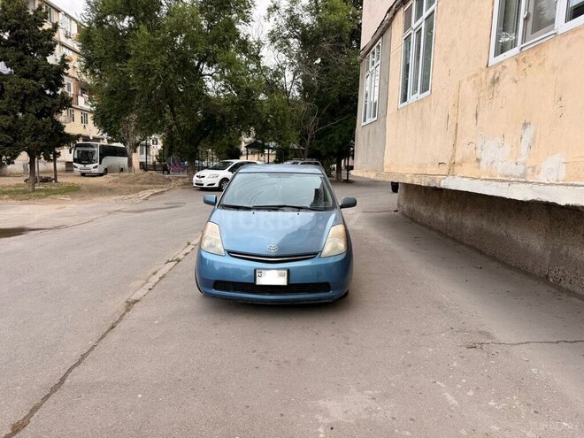 Toyota Prius-2