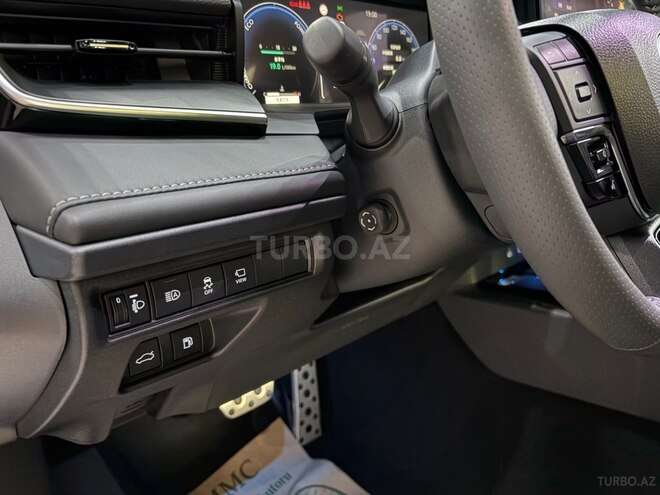 Toyota Camry-8