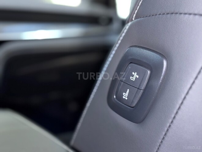 Toyota Camry-15