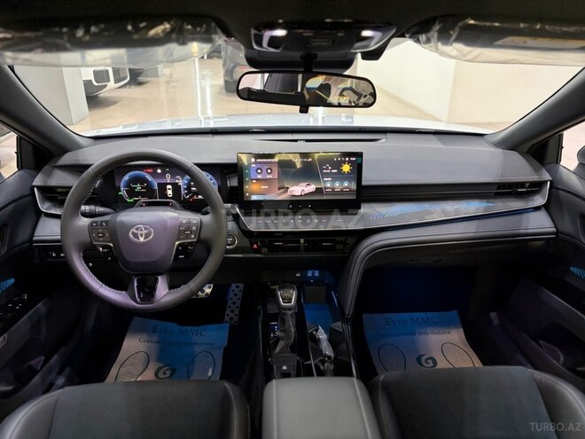 Toyota Camry-16