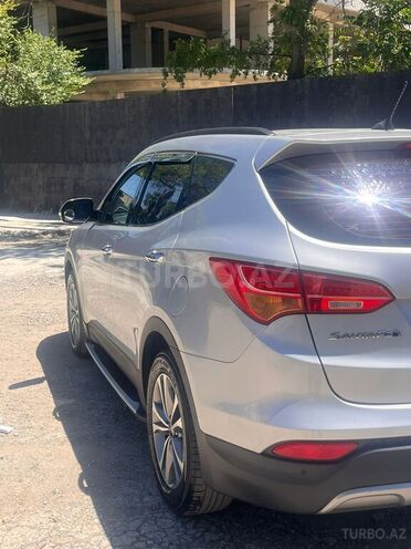 Hyundai Santa Fe-5
