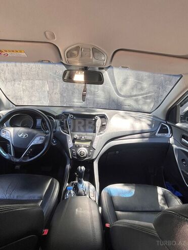 Hyundai Santa Fe-4
