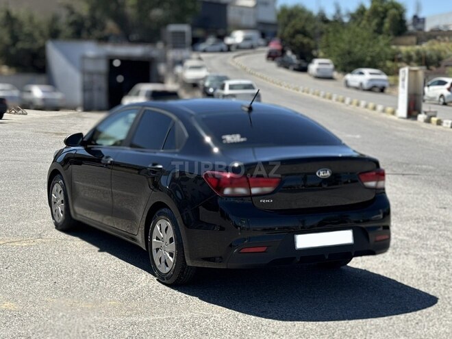 Kia Rio-8