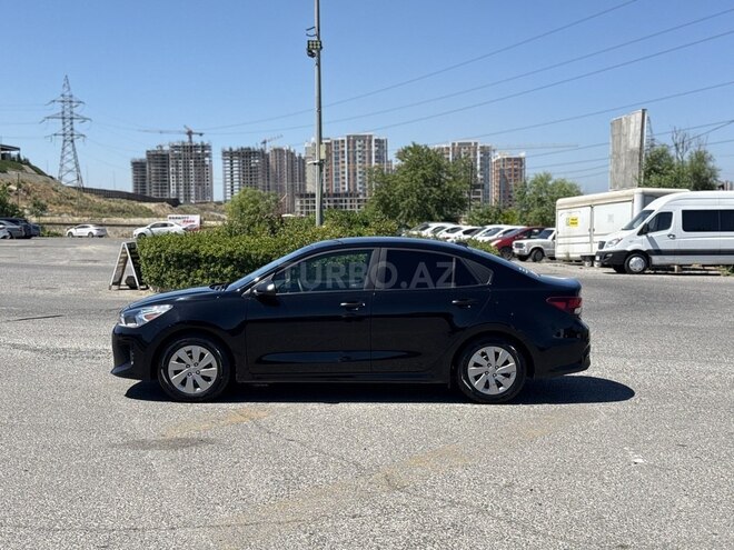 Kia Rio-4