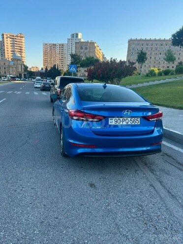 Hyundai Elantra-2