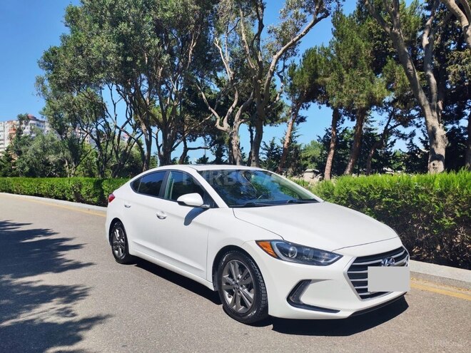 Hyundai Elantra-7