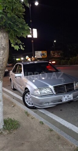 Mercedes C 200-2