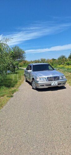 Mercedes C 200-9