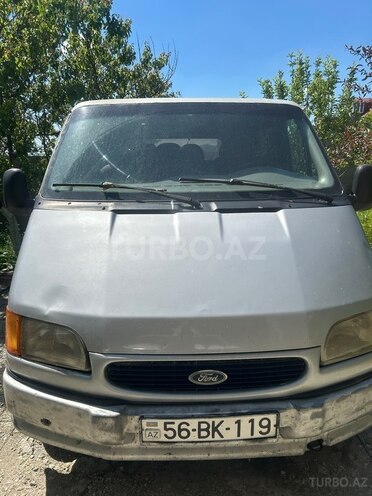 Ford Transit-2