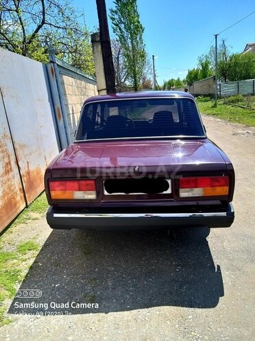 LADA (VAZ) 2107-2