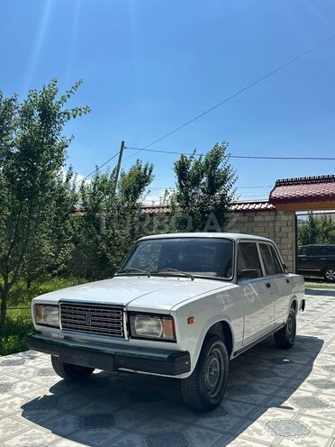 LADA (VAZ) 2107-2
