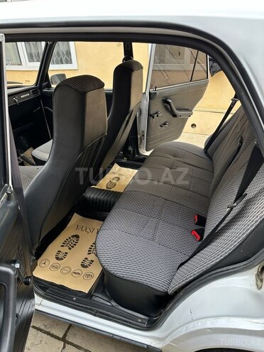 LADA (VAZ) 2107-20